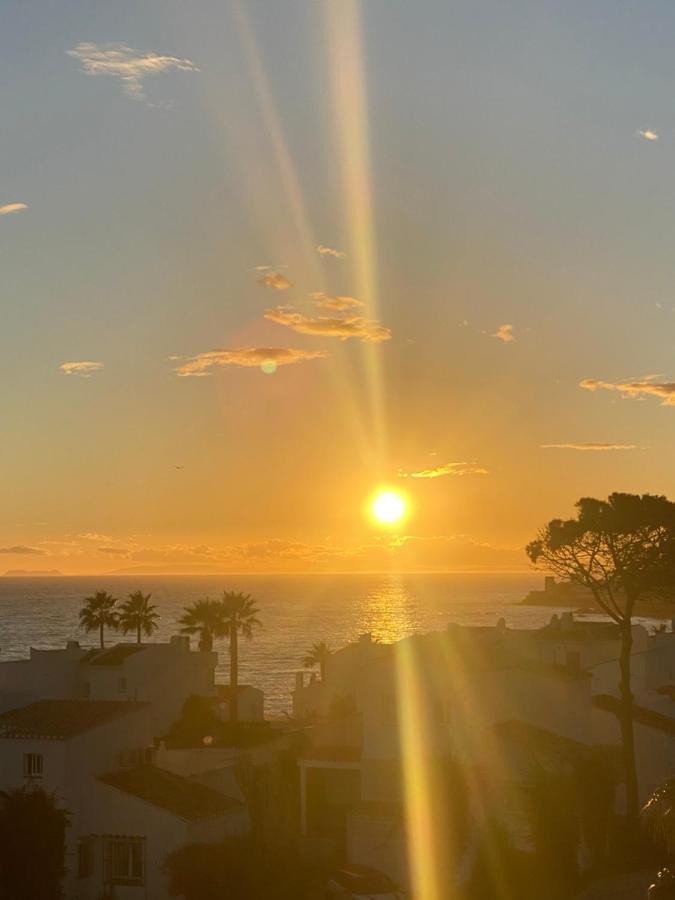 Miraflores Beachfront Penthouse Sitio de Calahonda Dış mekan fotoğraf