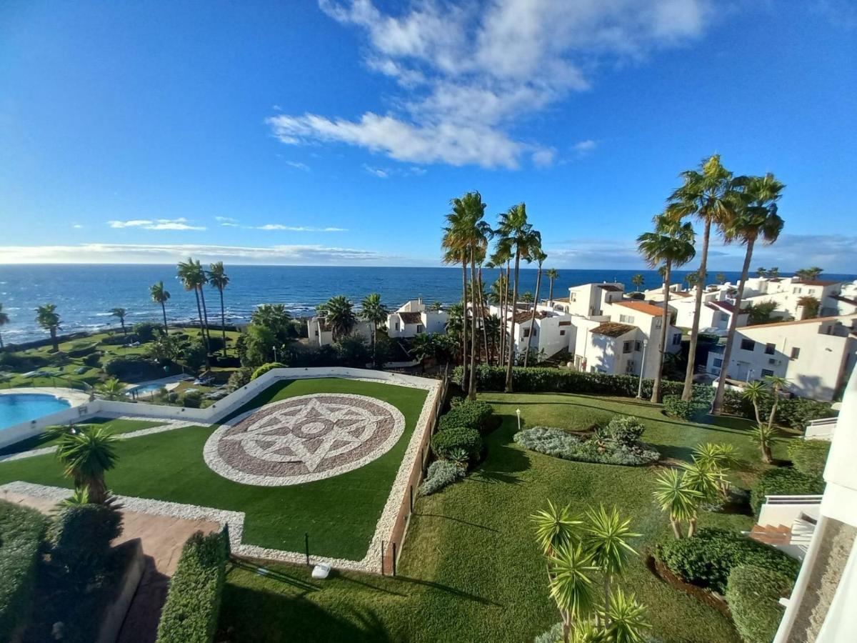 Miraflores Beachfront Penthouse Sitio de Calahonda Dış mekan fotoğraf