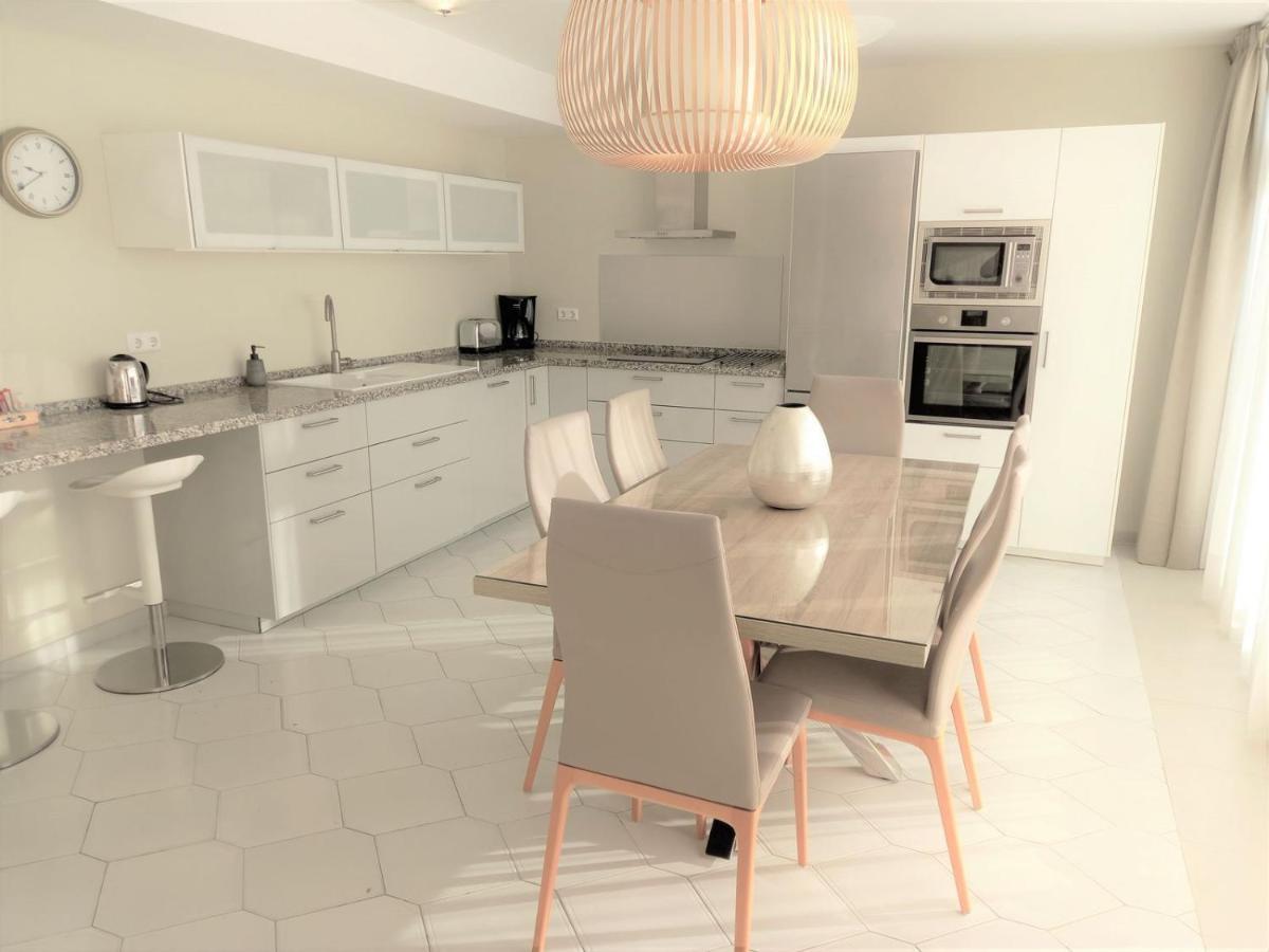 Miraflores Beachfront Penthouse Sitio de Calahonda Dış mekan fotoğraf