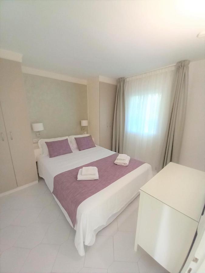 Miraflores Beachfront Penthouse Sitio de Calahonda Dış mekan fotoğraf