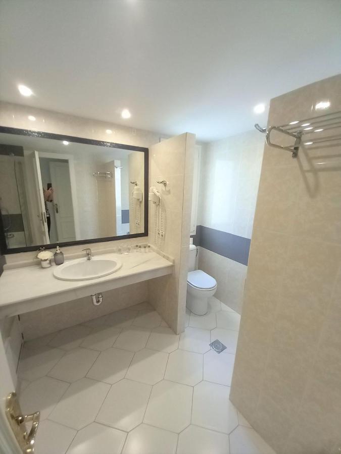 Miraflores Beachfront Penthouse Sitio de Calahonda Dış mekan fotoğraf