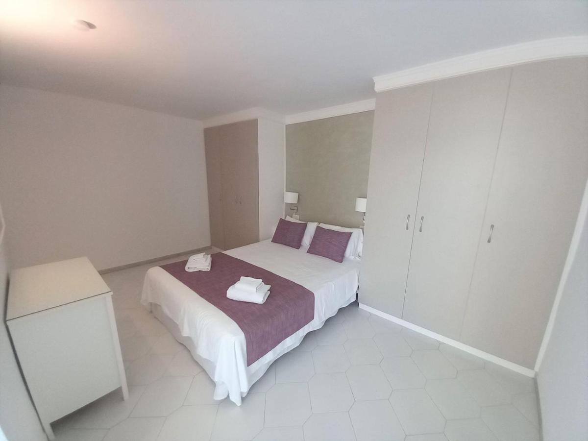 Miraflores Beachfront Penthouse Sitio de Calahonda Dış mekan fotoğraf
