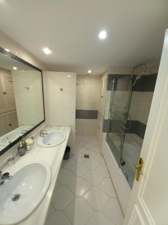 Miraflores Beachfront Penthouse Sitio de Calahonda Dış mekan fotoğraf