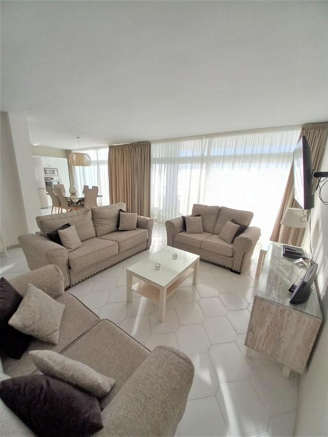 Miraflores Beachfront Penthouse Sitio de Calahonda Dış mekan fotoğraf