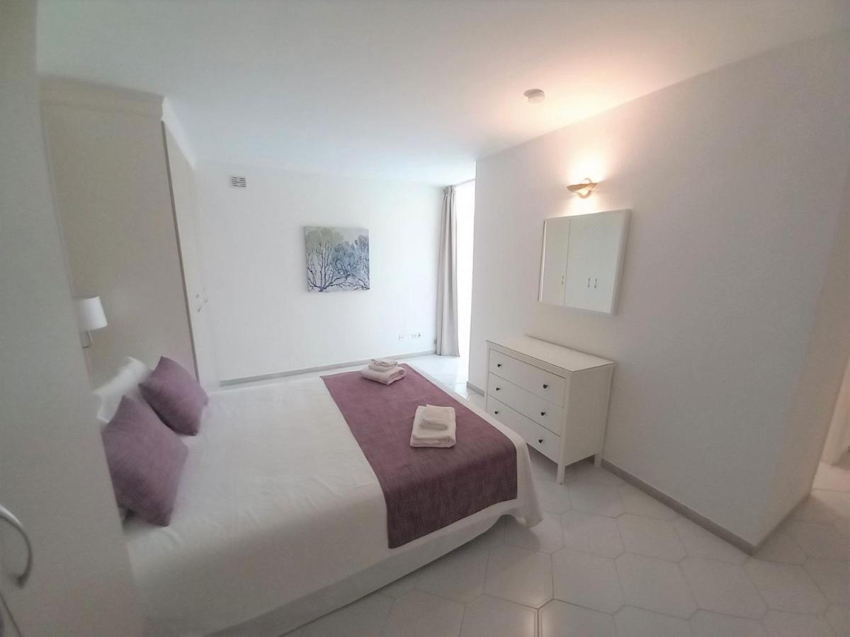Miraflores Beachfront Penthouse Sitio de Calahonda Dış mekan fotoğraf